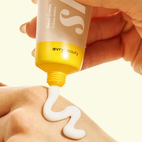 av_ecomm-lotion_shea-03_540x.webp